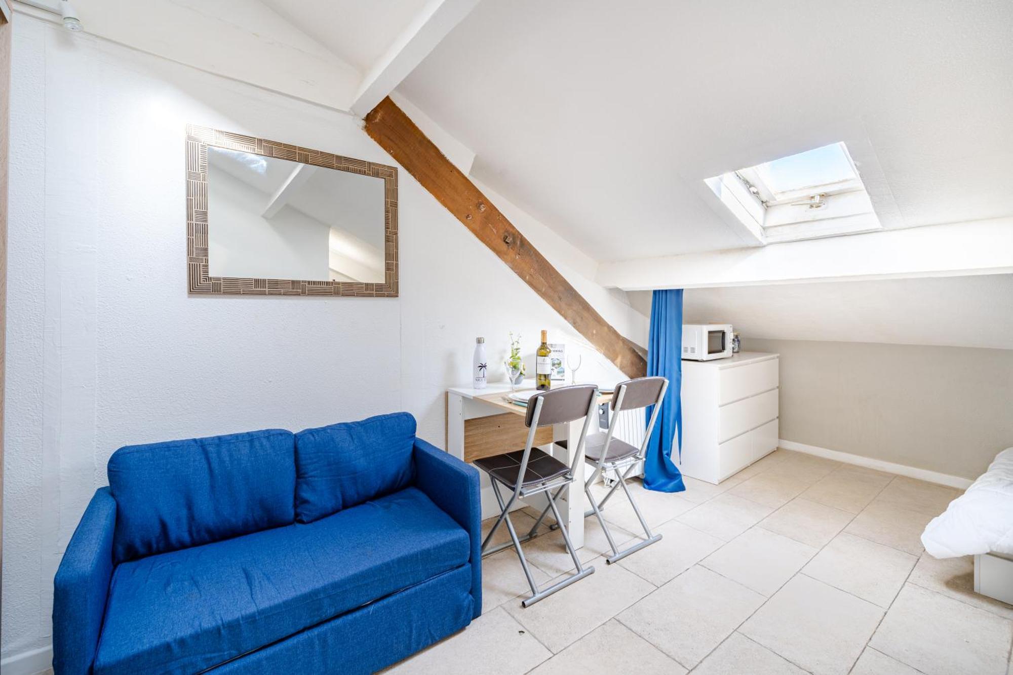 Cosy Proche Gare De Apartment Nizza